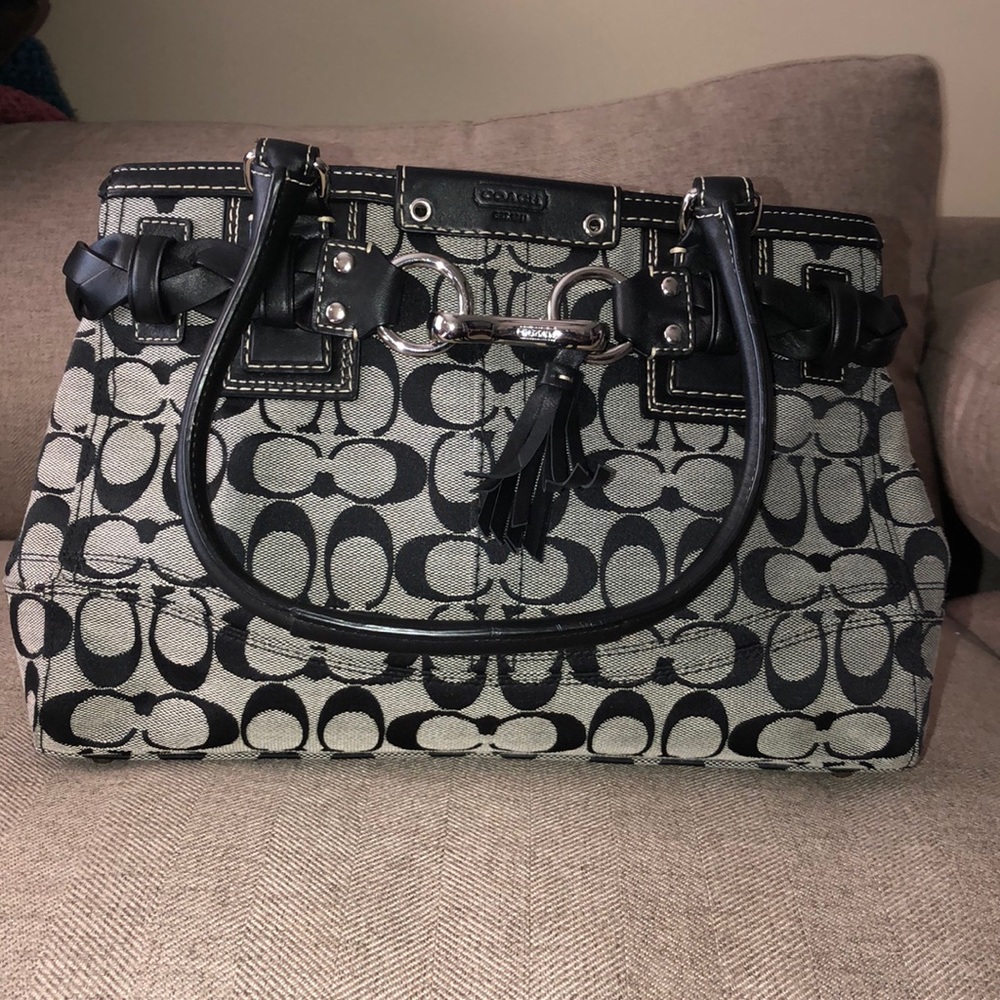 Coach Hampton Signature purse